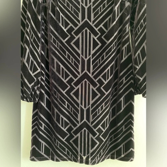 VINCE Camuto Purple Velvet Geometric Shift Dress Size  4 - Picture 6 of 16